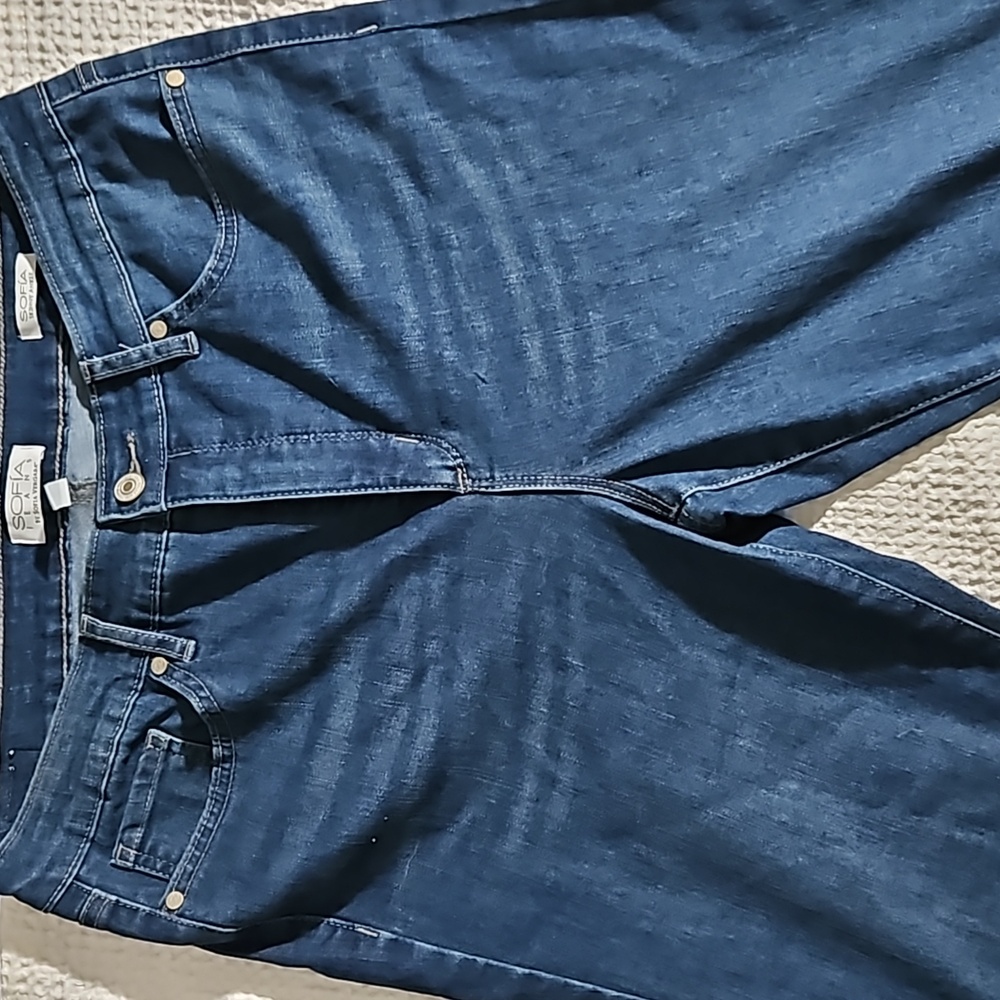 Sofia jeans by sofia Vergara skinny ankle blue in color size 14
